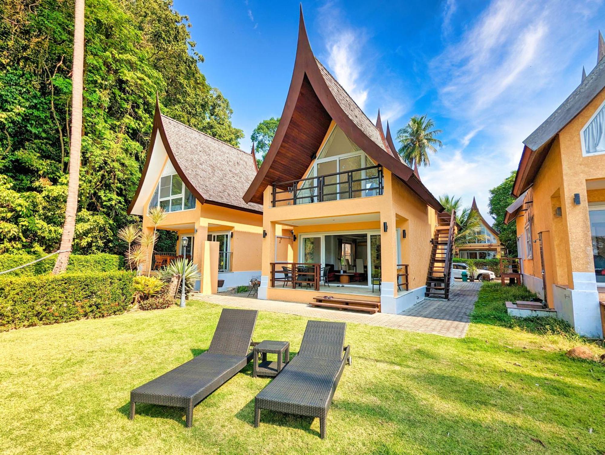 Half Moon Beach Villa - By Kohchangvillas 코창 외부 사진